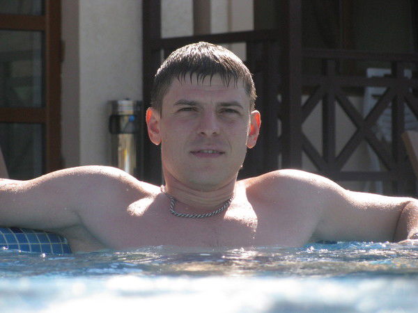 Артем Хвостов