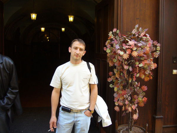 Игорь Столяров