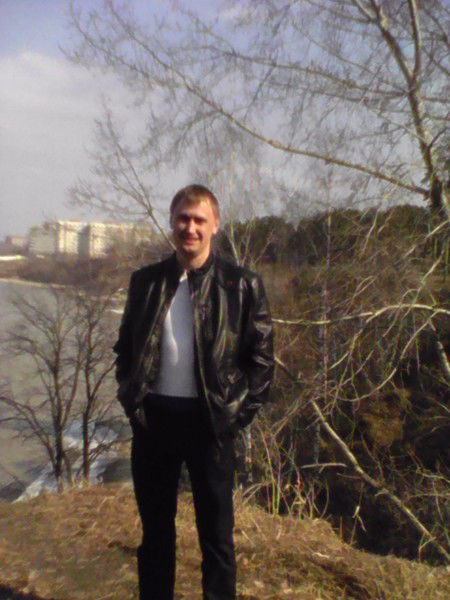 Сергей Антонов