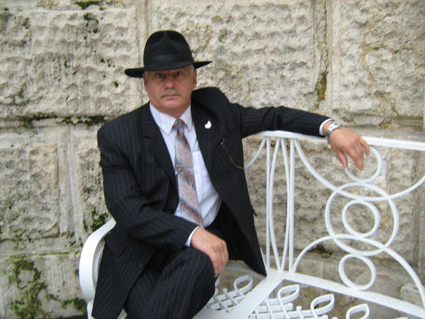 Сергей Ларин