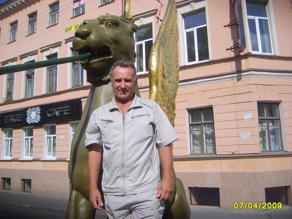 Валерий Николаев