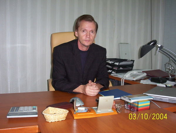 Виктор Олейников