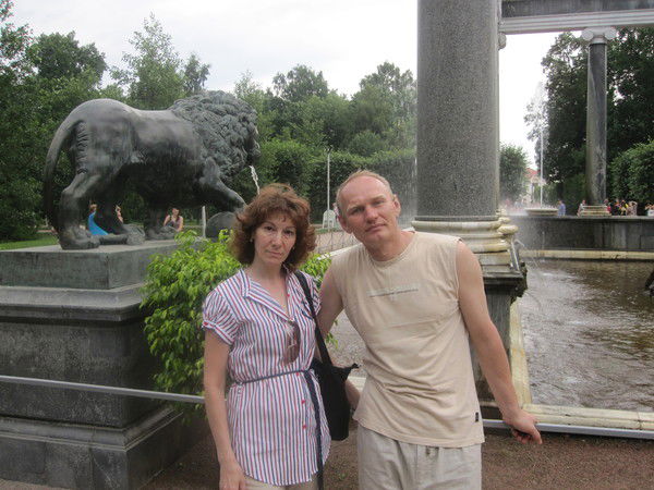 Елена Захарова