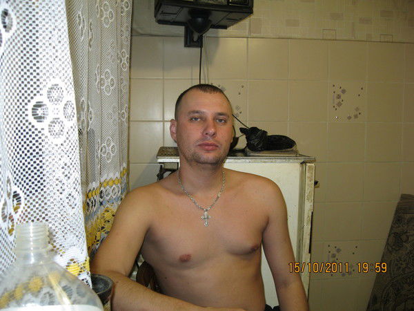 Олег Заварзин