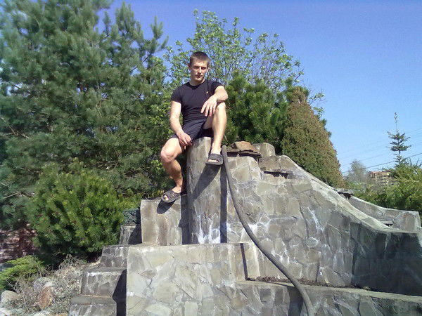 Виталя Емельянов