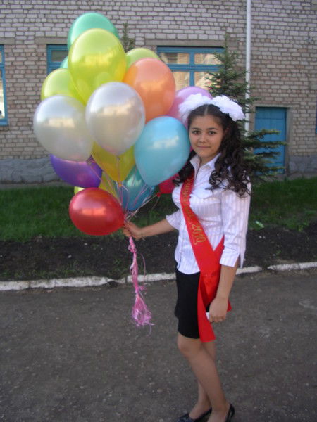 Эльвинка Акбарова