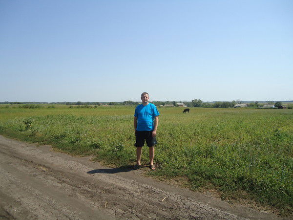 Роман Комов