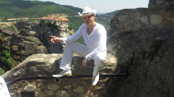 Павел Антонюк