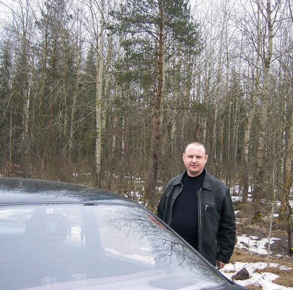 Юрий Леонов