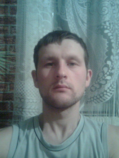 Эдуард Максимов