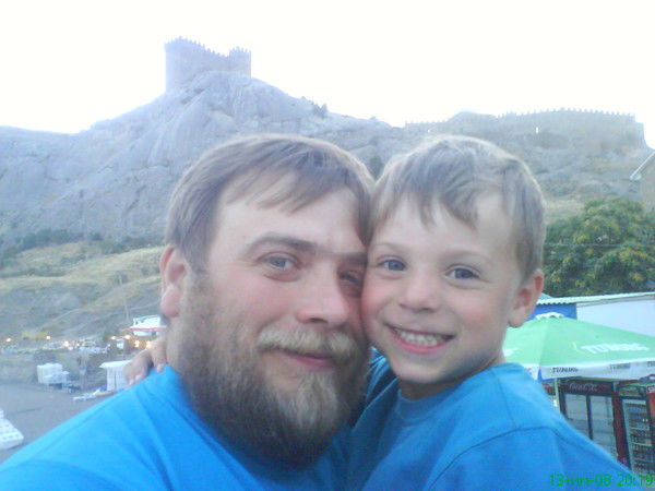 Виктор Клопцов