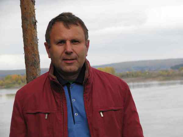 Юрий Ефремов