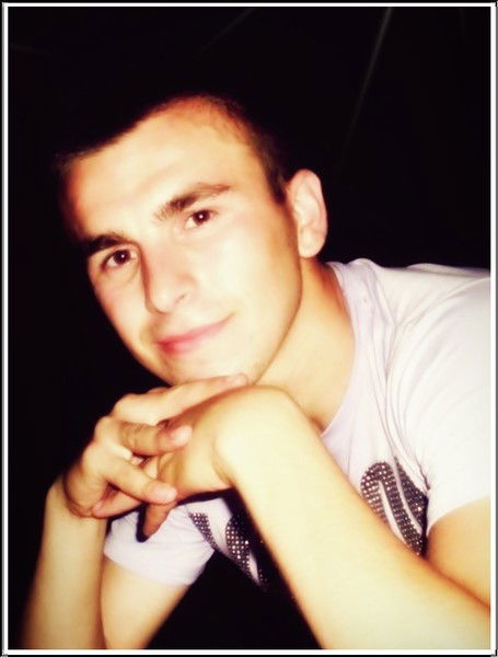 Макс Брагару