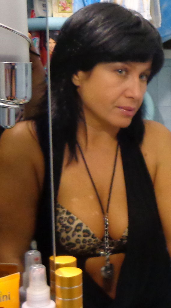 Таня Попова