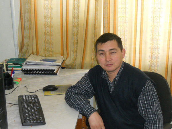 Айбек Мондошов