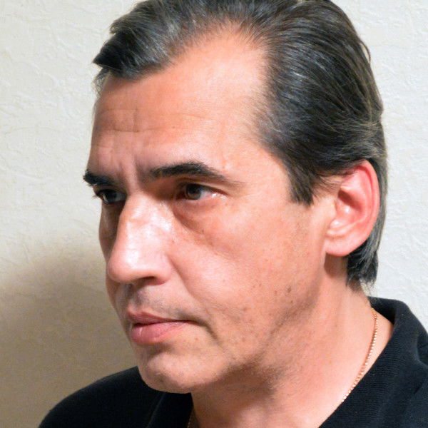 Юрий Любезнов