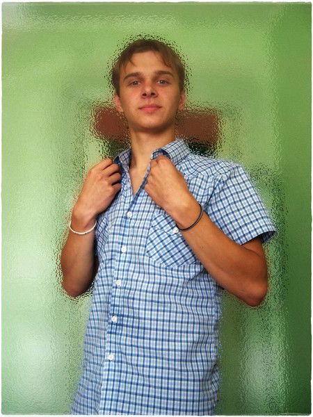 Гарик Емельянов