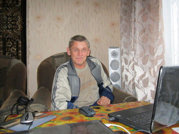 Павел Стожаров