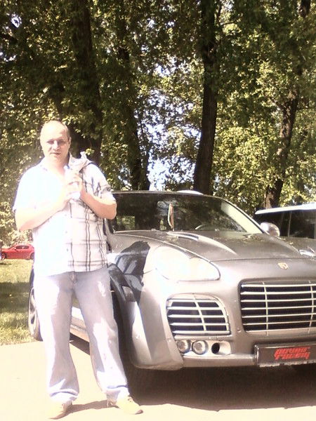 Олег Морозов