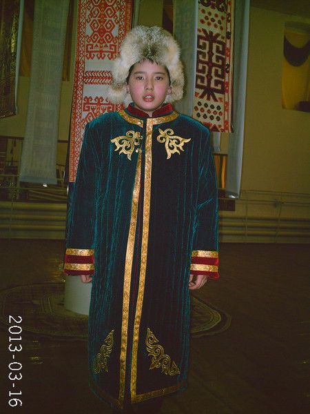 Асия Маханова