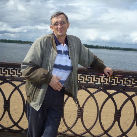 Гена Милонас