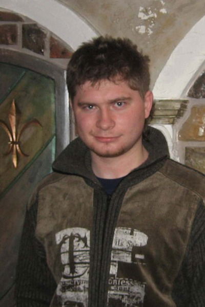 Виталий Макей