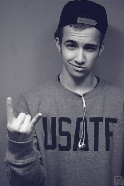 Одинокий Чел