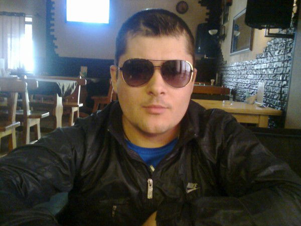 Денис *********