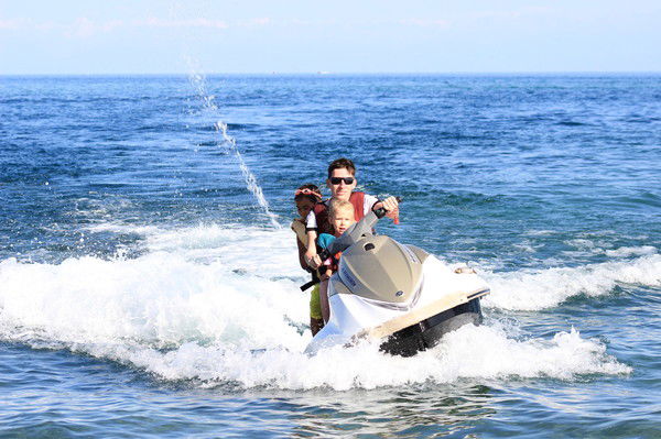 Анатолий Русев