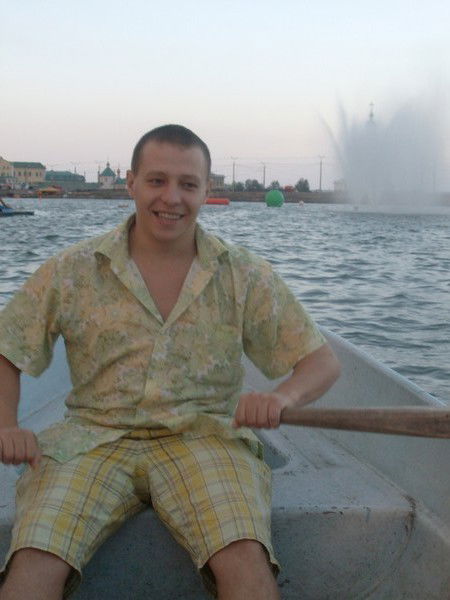 Влад Арисов