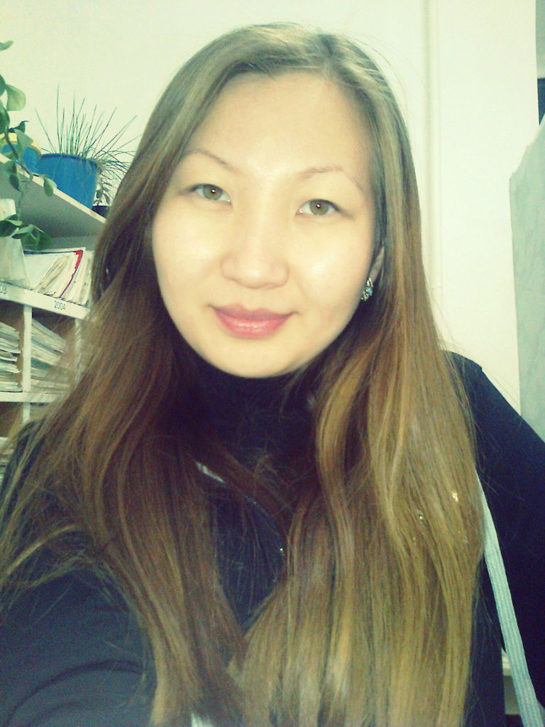 Karlusha Zhakhanovna)