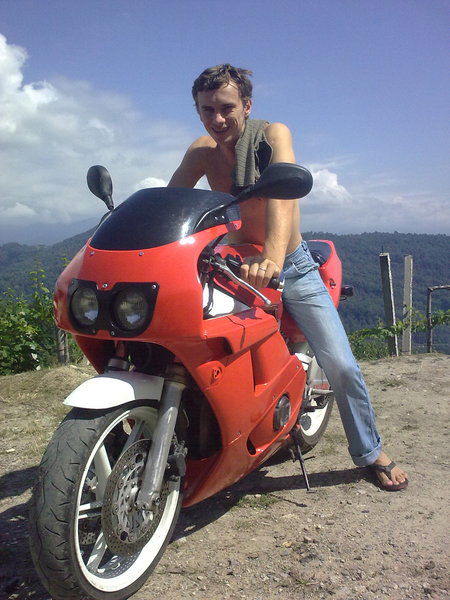 Неизвестно Неизвестно