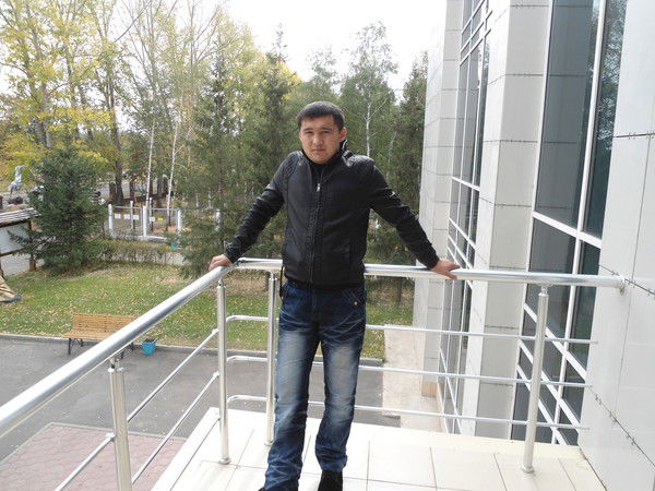 Арман Ахмеров