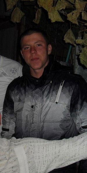 Женя Фролов