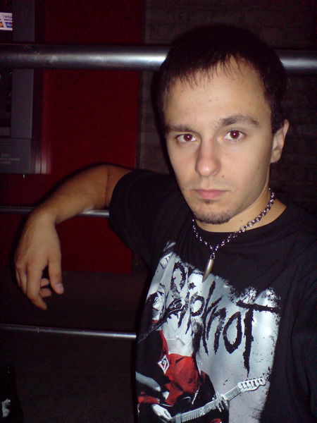 Антон Неизвестно