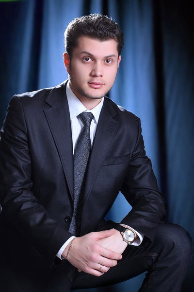 Рустам Ашуров