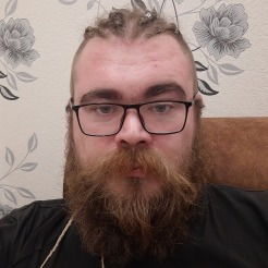 Виктор Иванов