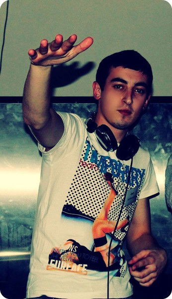 Олег Царенков