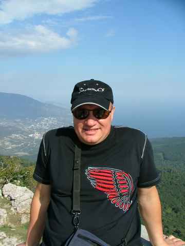 Олег Довбенко