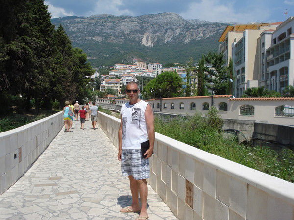 Максим Кривошеенко