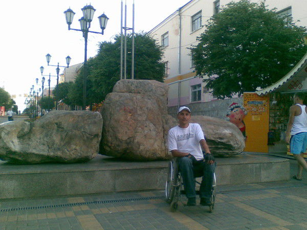 Александр Зубарь