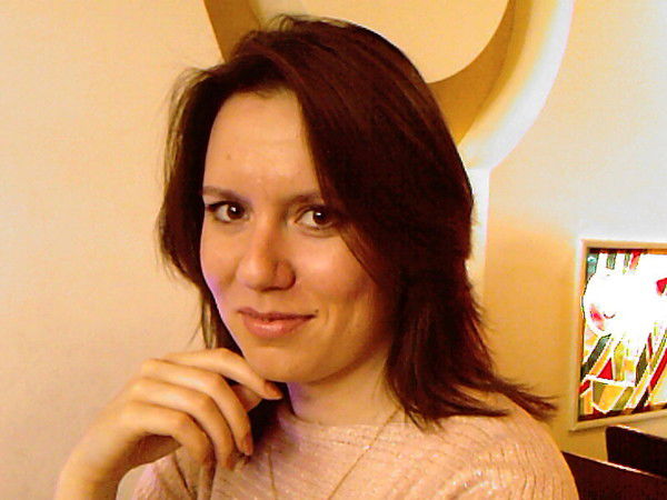 Лена Нештун