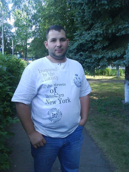 Юрий Емельянов