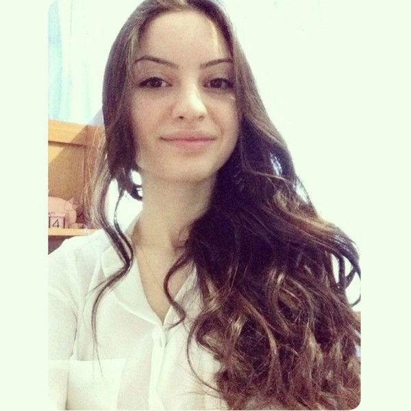 Джулия Лскавян