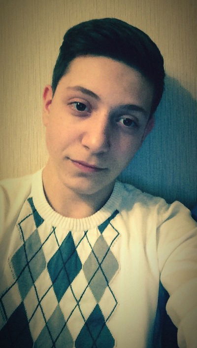 Карен Акопян