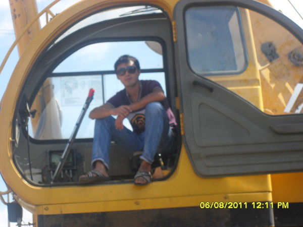 Жека Апасов