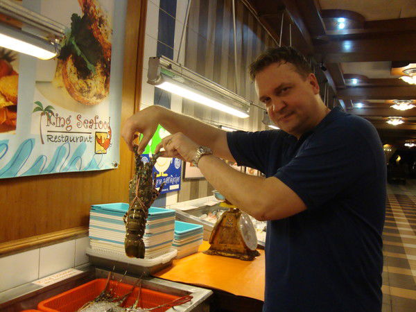 Александр Петров