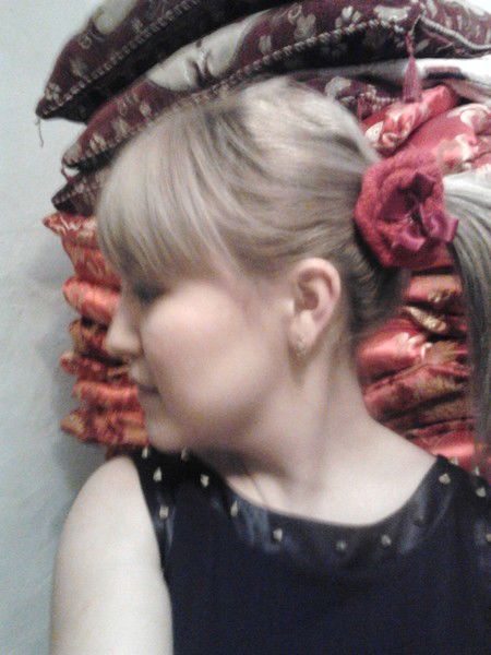 Индира Бохатова