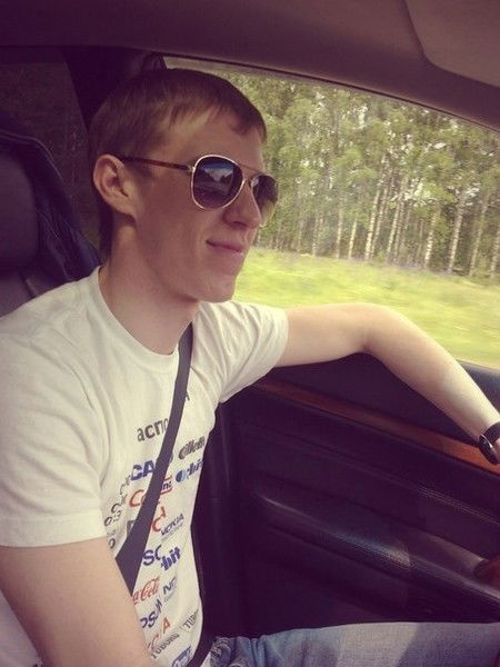 Антон Макаров