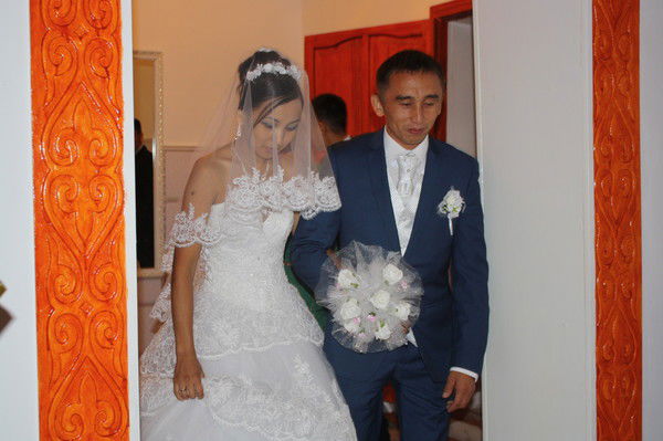 Тимур И Арайлым Мошановы